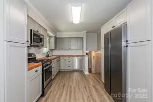 1637 Buckingham Ave, Gastonia, NC 28054 - Photo 4