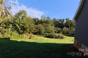 19 Higgins Rd, Weaverville, NC 28787 - Photo 10