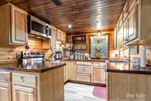 12982 US 19W Hwy, Burnsville, NC 28714 - Photo 30