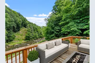 12982 US 19W Highway, Burnsville, NC 28714 - Photo 16