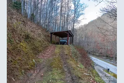 12982 US 19W Highway, Burnsville, NC 28714 - Photo 34