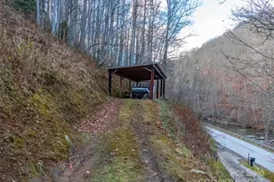 12982 US 19W Hwy, Burnsville, NC 28714 - Photo 34