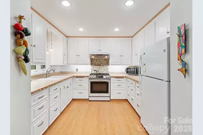 3829 Coxes Creek Road, Burnsville, NC 28714 - Photo 10