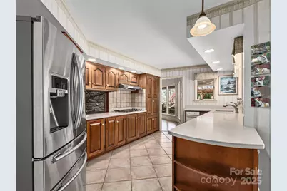 1300 Randy Drive, Hendersonville, NC 28791 - Photo 14