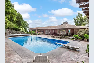 1300 Randy Drive, Hendersonville, NC 28791 - Photo 38