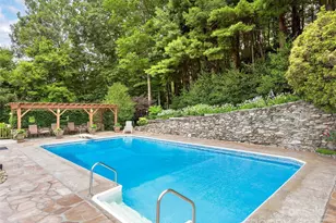 1300 Randy Dr, Hendersonville, NC 28791 - Photo 36