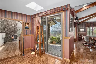 1300 Randy Dr, Hendersonville, NC 28791 - Photo 16