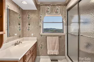 1300 Randy Dr, Hendersonville, NC 28791 - Photo 24