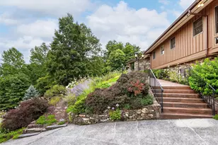 1300 Randy Dr, Hendersonville, NC 28791 - Photo 42