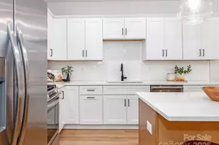 2507 Elon St, Charlotte, NC 28208 - Photo 8