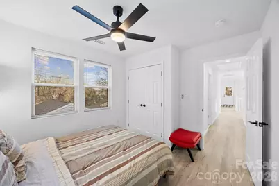 1413 Hateras Avenue, Charlotte, NC 28216 - Photo 8