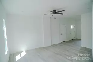 1413 Hateras Ave, Charlotte, NC 28216 - Photo 34