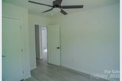 1413 Hateras Avenue, Charlotte, NC 28216 - Photo 20