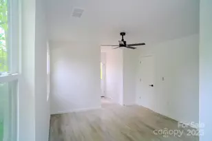 1413 Hateras Ave, Charlotte, NC 28216 - Photo 26