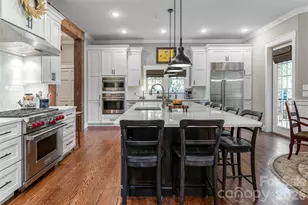 1 Cedar Chine Dr, Asheville, NC 28803 - Photo 10