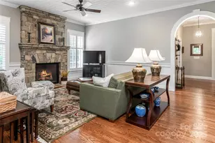 1 Cedar Chine Dr, Asheville, NC 28803 - Photo 28