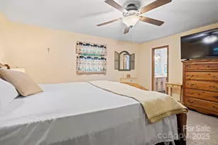 45 Pinecrest Dr, Franklin, NC 28734 - Photo 22