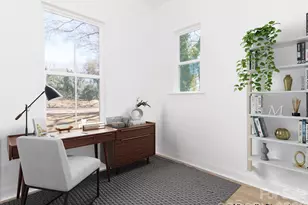 2501 Elon St, Charlotte, NC 28208 - Photo 6