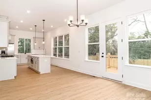 2501 Elon St, Charlotte, NC 28208 - Photo 16