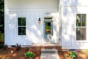 2501 Elon St, Charlotte, NC 28208 - Photo 2