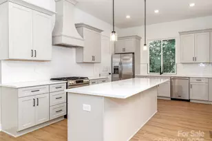 2501 Elon St, Charlotte, NC 28208 - Photo 18