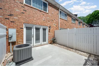 1218 Green Oaks Lane #E, Charlotte, NC 28205 - Photo 26