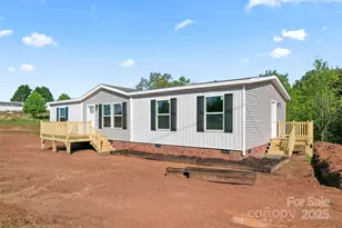 5989 Kaylas Ridge Rd, Connelly Springs, NC 28612 - Photo 4