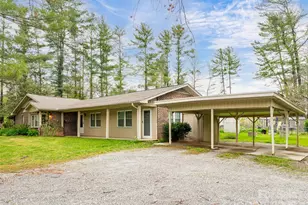 621 A B C & 623 Price Rd, Hendersonville, NC 28739 - Photo 16