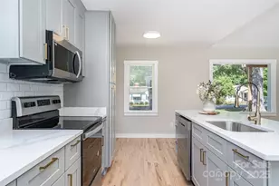 504 N Hawthorne St, Mount Holly, NC 28120 - Photo 8