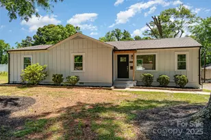 504 N Hawthorne St, Mount Holly, NC 28120 - Photo 2