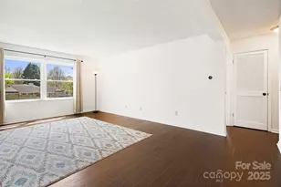 28 Capri Ln, Hendersonville, NC 28792 - Photo 12