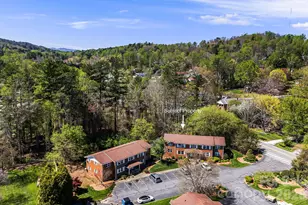 28 Capri Ln, Hendersonville, NC 28792 - Photo 4