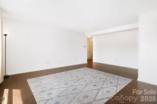 28 Capri Ln, Hendersonville, NC 28792 - Photo 8