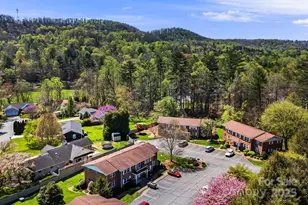 28 Capri Ln, Hendersonville, NC 28792 - Photo 36