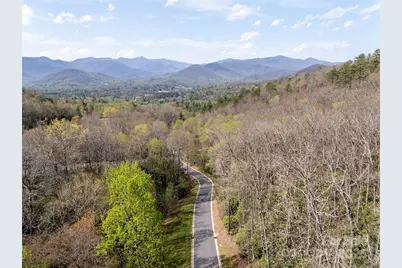 50 Settings Boulevard, Black Mountain, NC 28711 - Photo 10