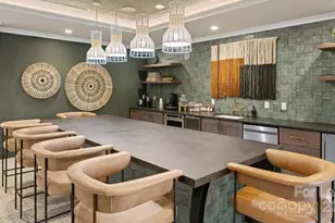 515 Royal Ct, Charlotte, NC 28202 - Photo 16