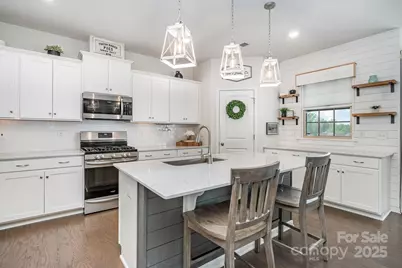 17502 Snug Harbor Road, Charlotte, NC 28278 - Photo 16