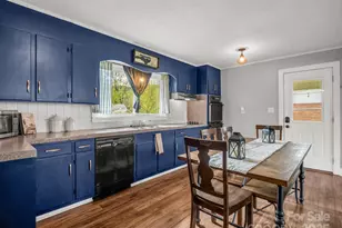 88 N Valley St, Marion, NC 28752 - Photo 8