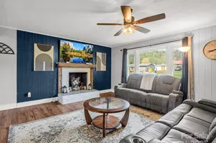 88 N Valley St, Marion, NC 28752 - Photo 2