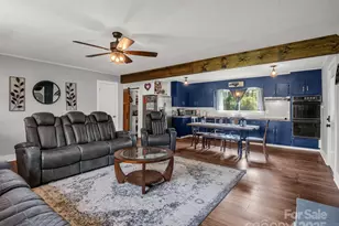 88 N Valley St, Marion, NC 28752 - Photo 6