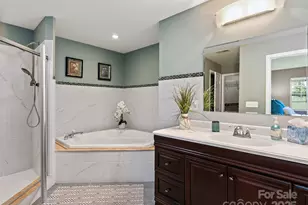 184 Aurora Dr, Asheville, NC 28805 - Photo 16