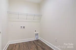 9165 Cherokee Dr, Hickory, NC 28601 - Photo 10