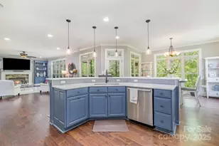 1713 Mt Isle Harbor Dr, Charlotte, NC 28214 - Photo 20