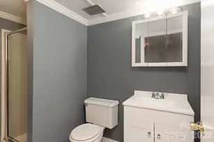 668 Riverside Dr, Lincolnton, NC 28092 - Photo 20