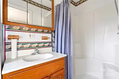 106 Chapel Street, Spruce Pine, NC 28777 - Photo 22