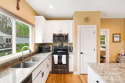 180 Moody Avenue, Candler, NC 28715 - Photo 14