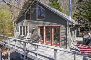 136 Dars Ln, Tuckasegee, NC 28783 - Photo 2