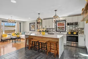 2701 Old North Sharon Amity Rd, Charlotte, NC 28205 - Photo 8