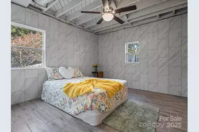 2701 Old North Sharon Amity Road, Charlotte, NC 28205 - Photo 24