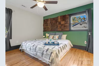 2701 Old North Sharon Amity Road, Charlotte, NC 28205 - Photo 16